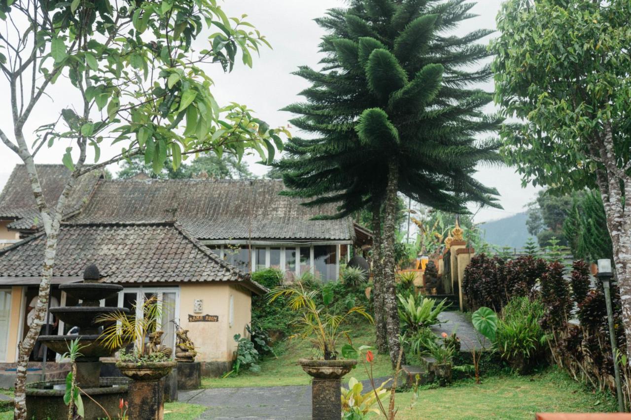 Tunjung Sari Villa Bedugul Bedugul  Exterior photo