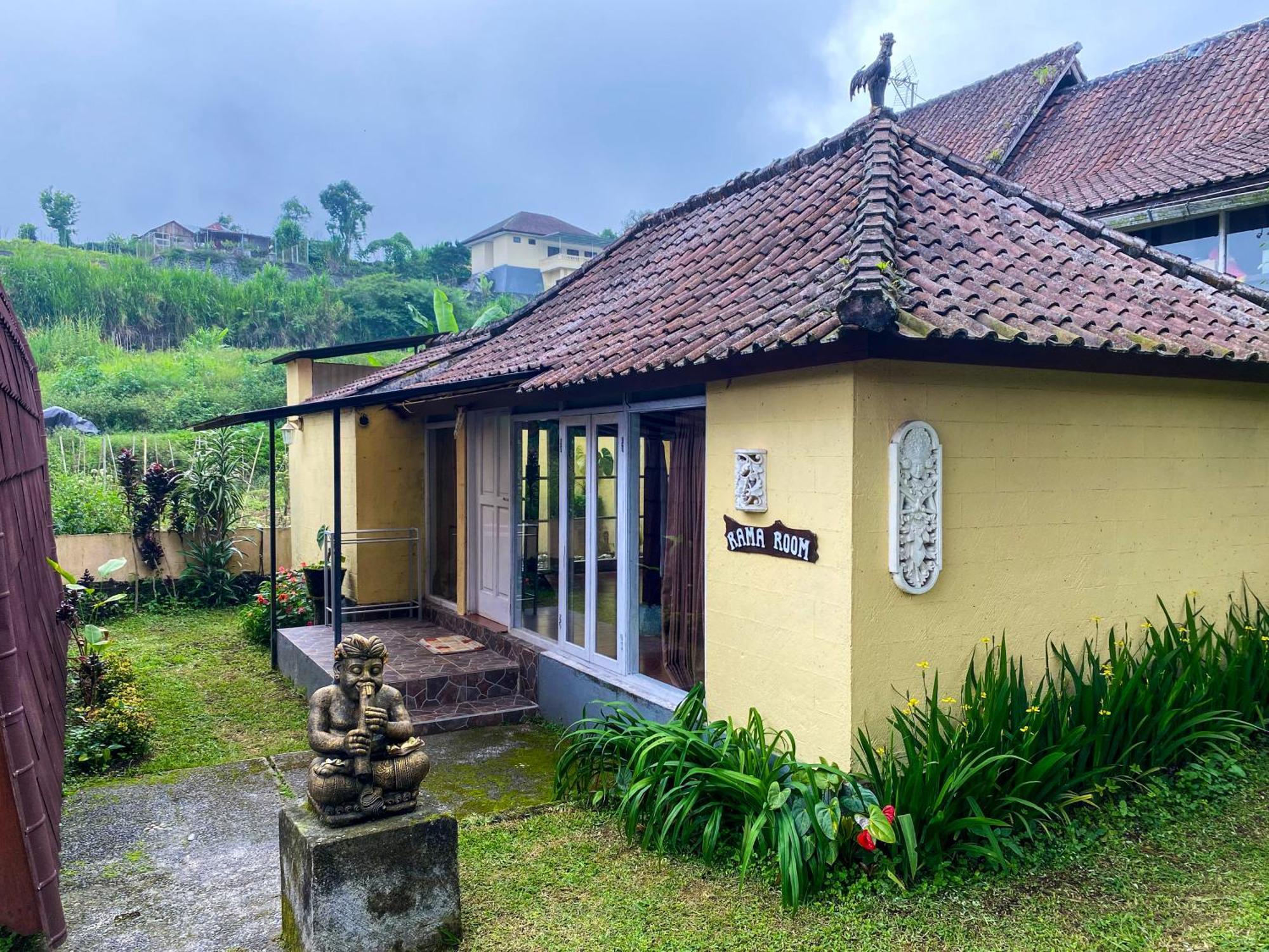 Tunjung Sari Villa Bedugul Bedugul  Exterior photo